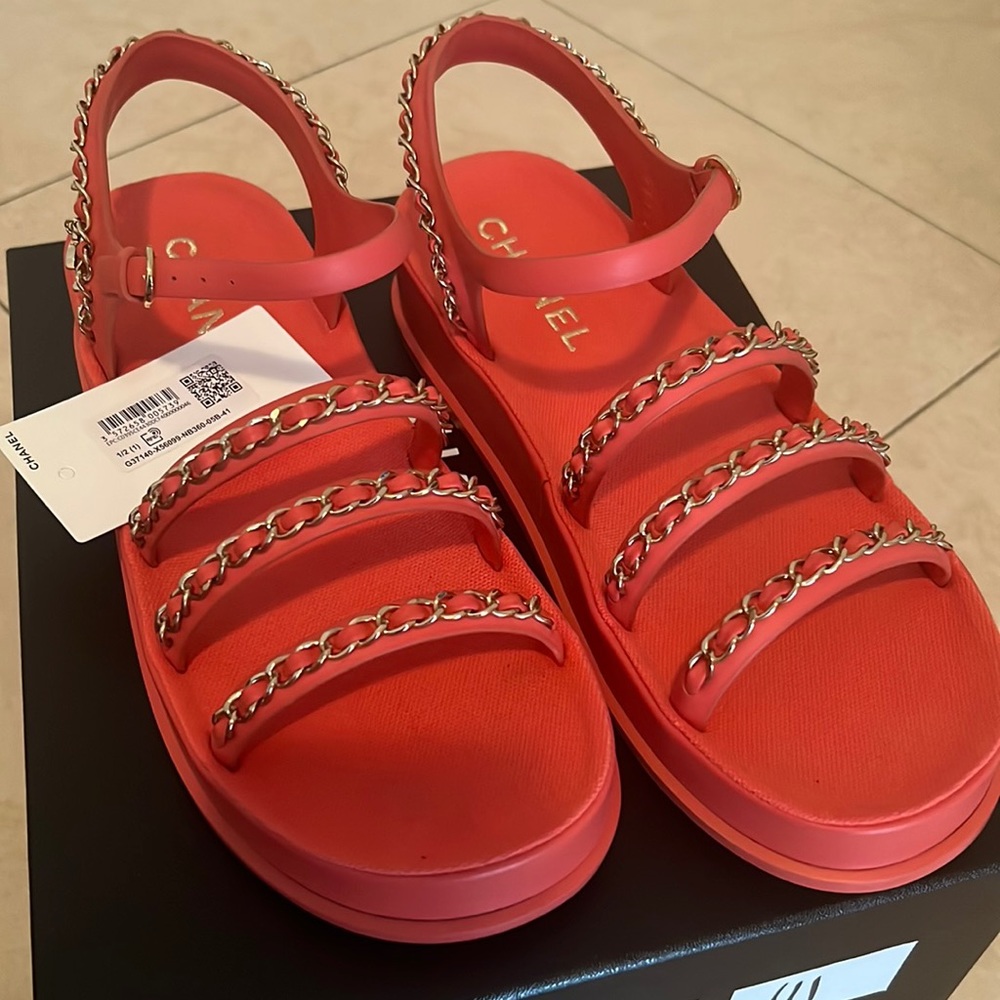 New authentic chanel sandals size 41